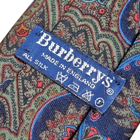 BURBERRY TIE - Picture 9 of 11